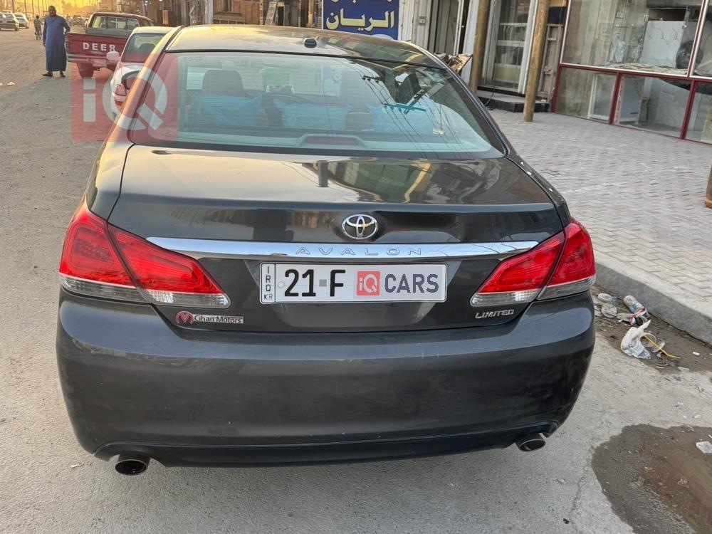 تويوتا أفالون